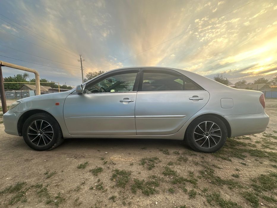 Тайота Камри 30 продам