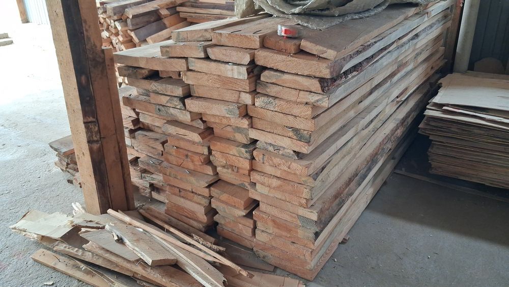 Широкие балки длина 2.5 м.по 2 тыс.