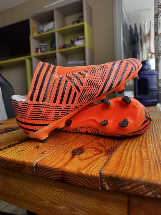 Футболни обувки Adidas Nemeziz
