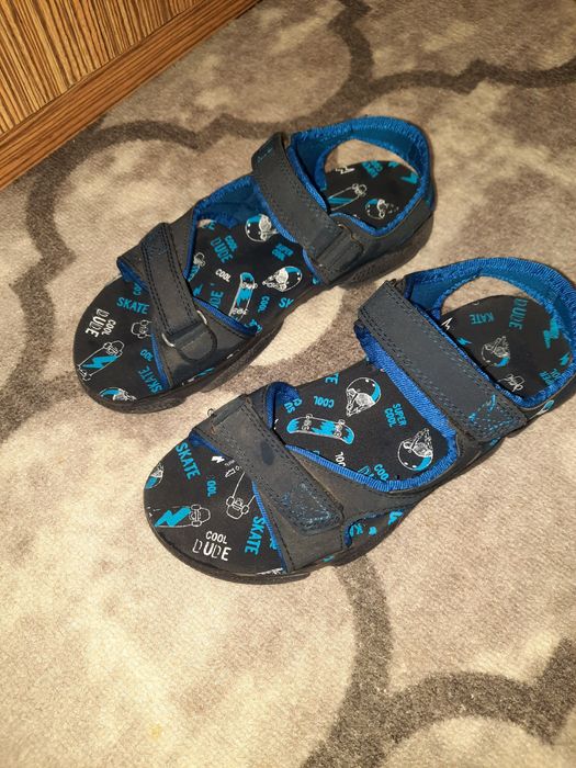 Сандалии на подростка