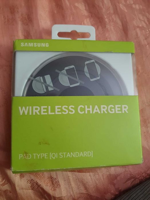 Беспроводная зарядка Samsung wireless charger made in Vietnam