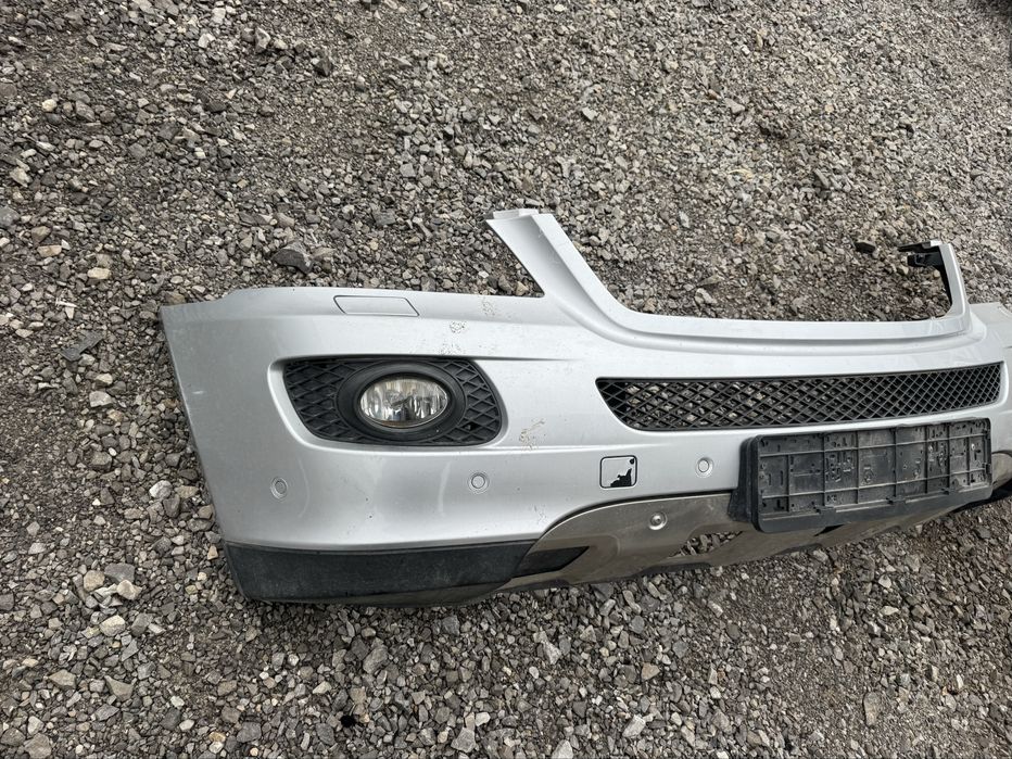 Предна броня за Mercedes ML W164 цвят 775