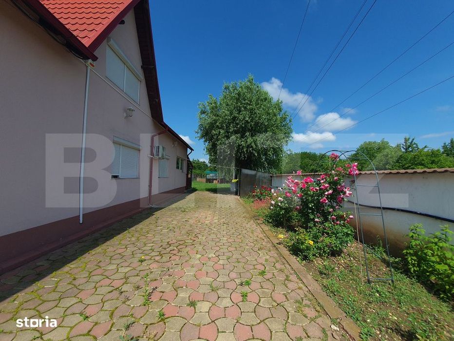 Vila cu 5 camere, 280 mp, livada pe rod, zona Valea Voievozilor