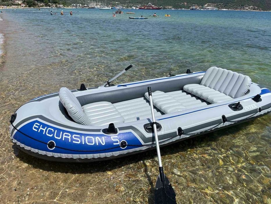 Надуваема лодка Intex Excursion 5 за рафтинг, разходка и риболов