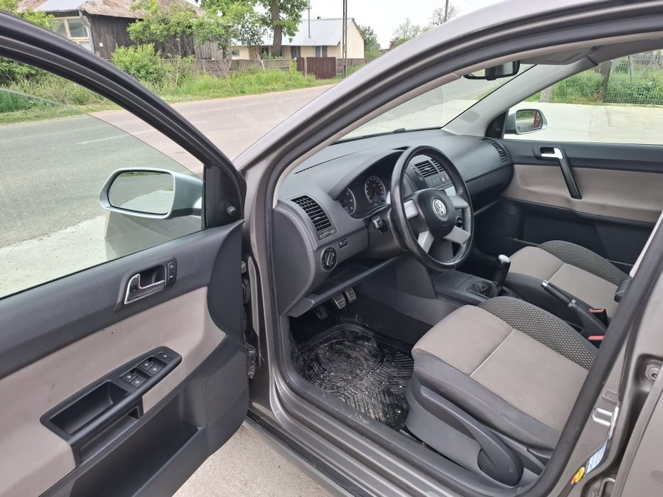 VOLKSWAGEN Polo 2009 — imagine 5