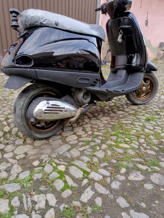 Piaggio vespa et2 ( 300 € )