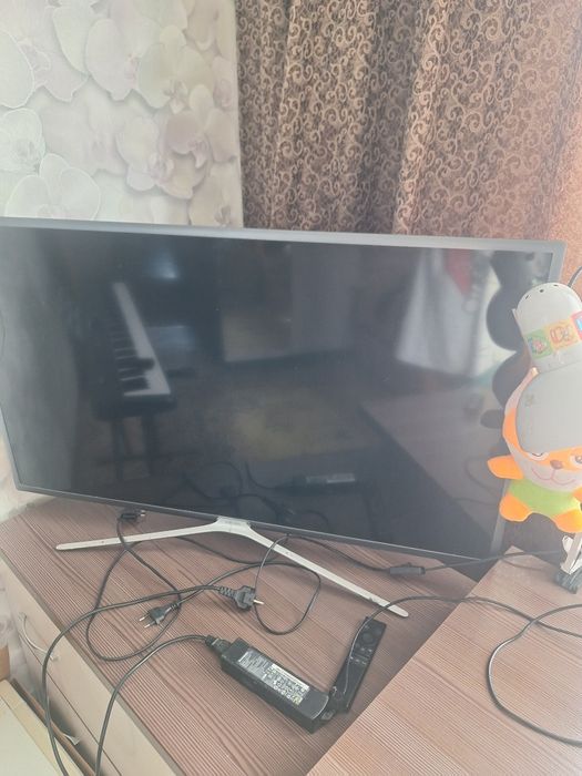 Продам телевизор Самсунг