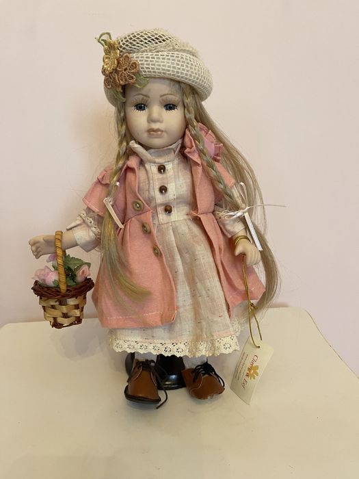 Порцеланова кукла