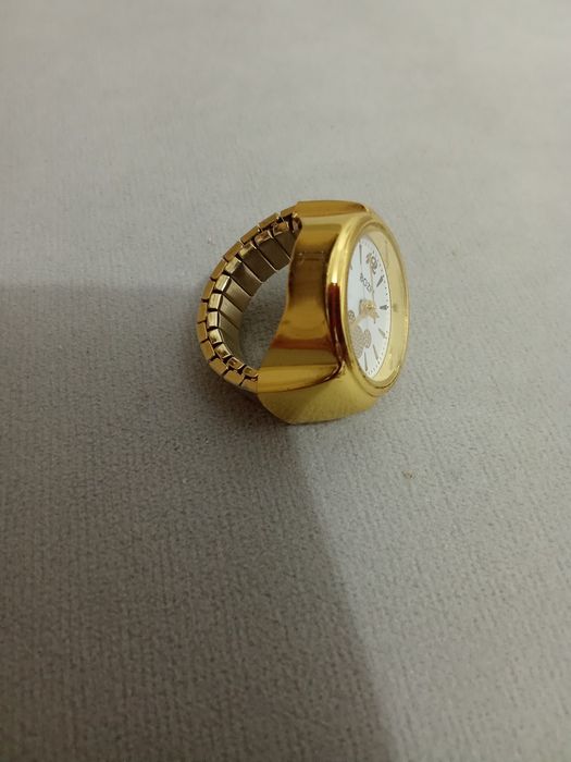 Кольцо-часы новые