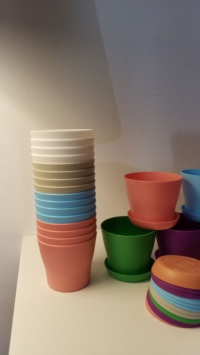 Ghivece/Vase colorate pt flori