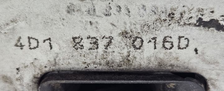 Broasca usa dreapta fata 4D1837016D Audi A4 B5