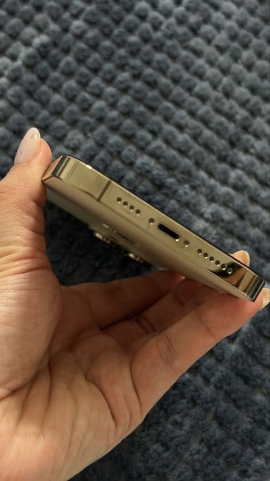 Продам Айфон 14 про макс 512гб