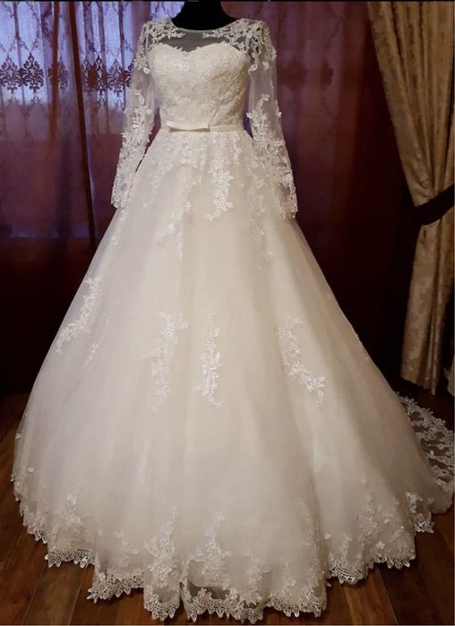 Продам новые свадебные платья