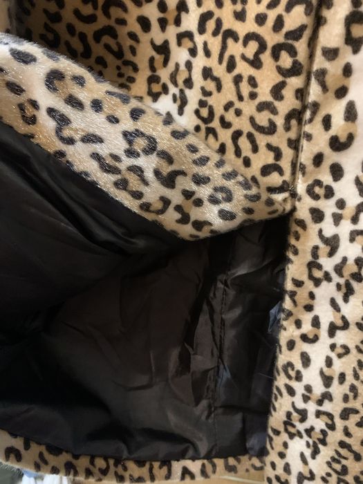 Продам женский жакет Chanel