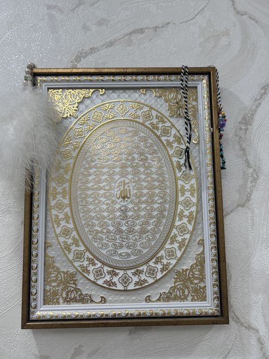 Продается картинки почти новые