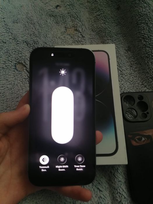 Обменяю айфон 14 про на 256гб