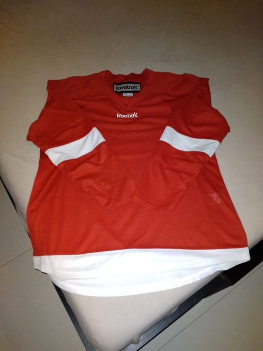 tricou Reebok marime m/L