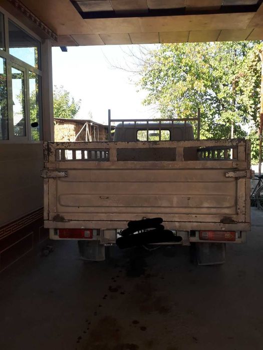 (SOTILDI)   JBC yuk mashina ishchi holatda