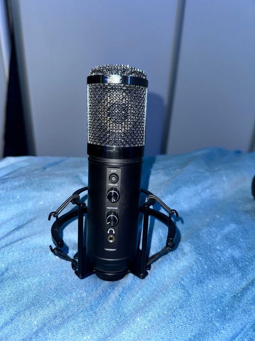 Microfon Trust GXT 256 Exxo USB + shock mount + burete + windscreen