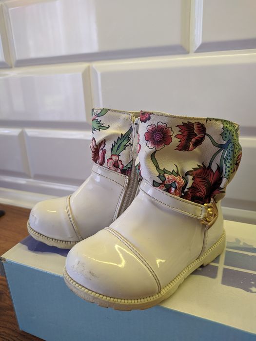 Сапожки детские