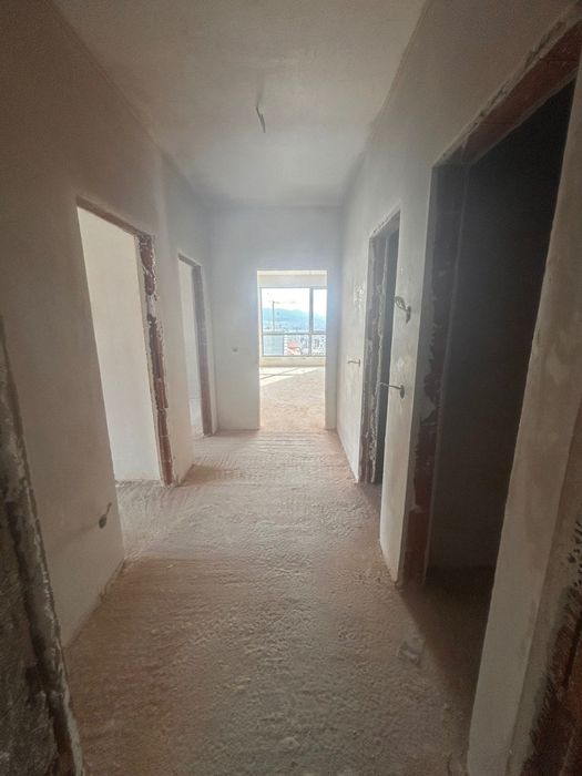 Продава се Тристаен апартамент в Благоевград, Първа промишлена зона - 99 кв.м за 603 €/кв.м - Снимка #2