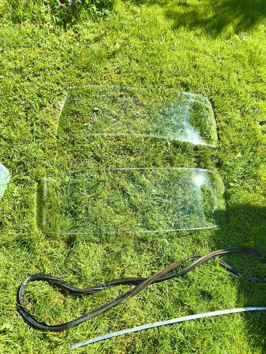 Parbriz+ luneta Volga gaz 21