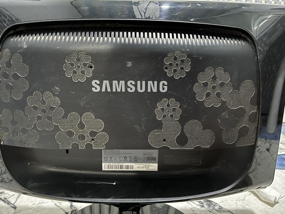 Монитор Samsung 20" (SyncMaster 2033 / LS20CMYKF/EN)