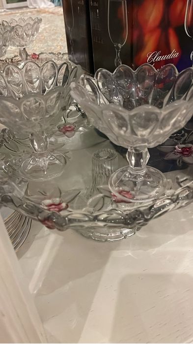 Рюмки, бокалы, вазы