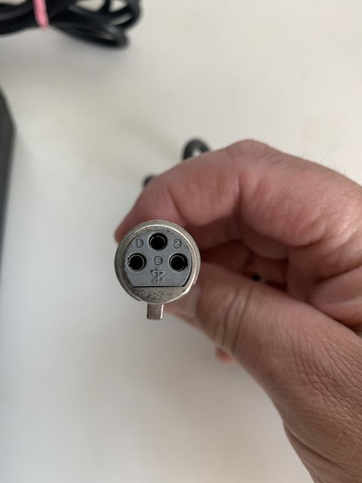 Alimentare 24 volti 8,5 Amperi