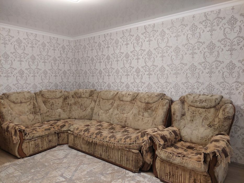 Продам  хороший диван!!