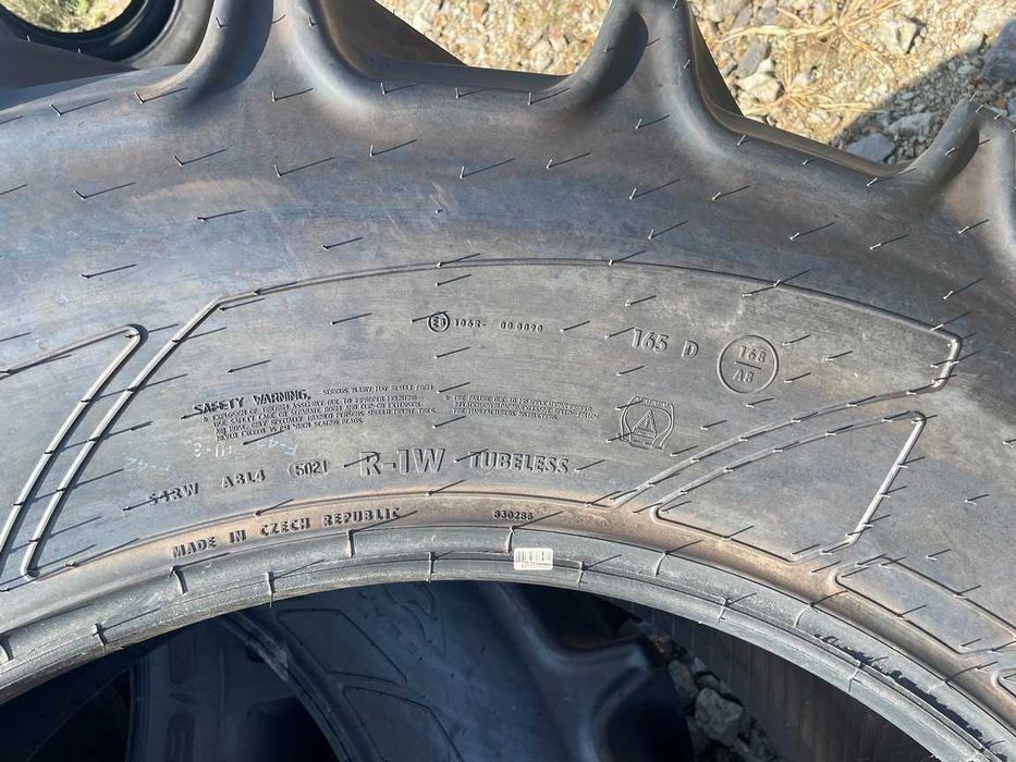 Anvelope noi MITAS Premium Cauciucuri de tractor 650/65R42 Cases