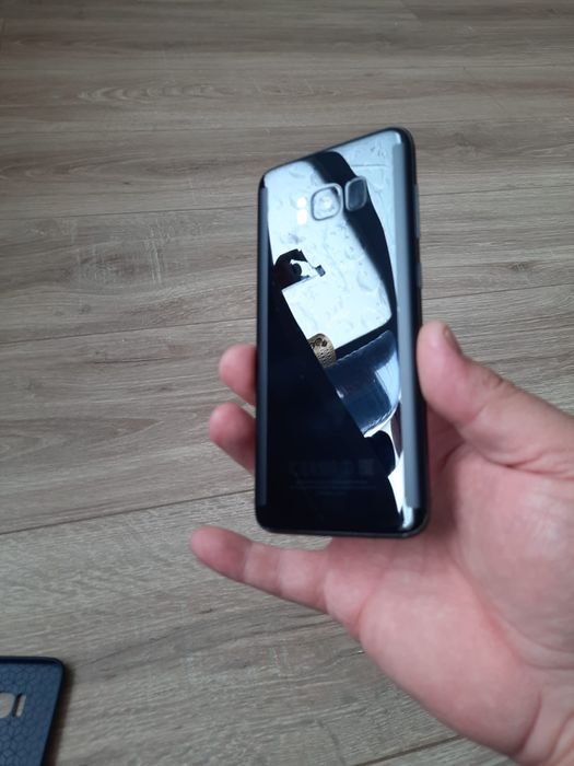 Продам Samsung S8