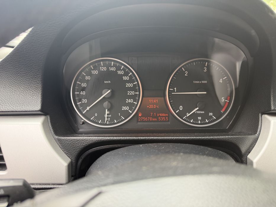 De vanzare bmw e 90