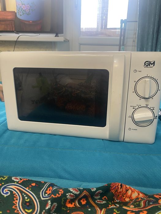 Продам микроволновую печь