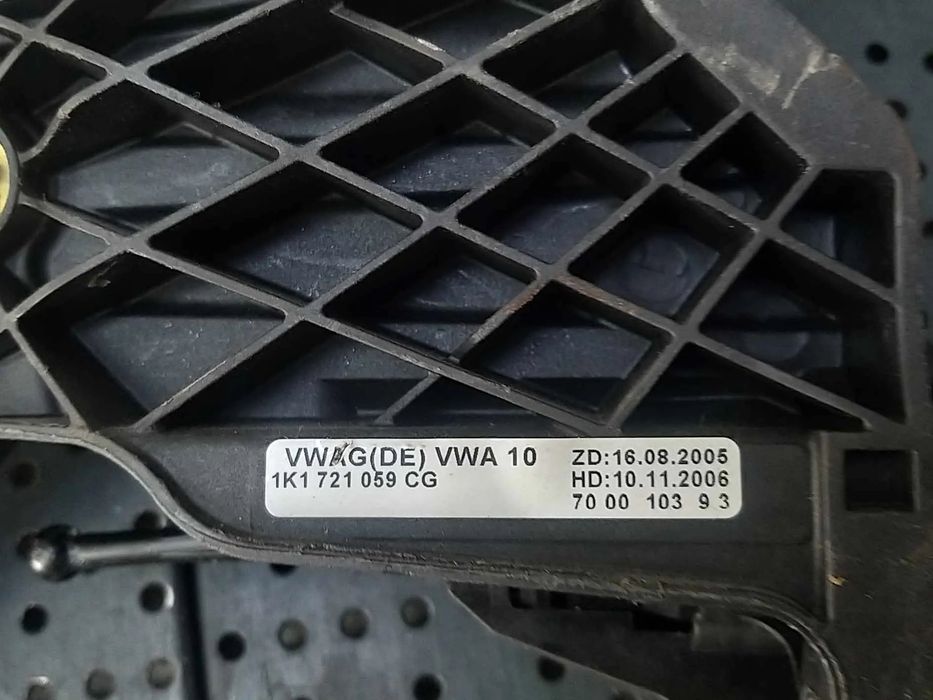 Pedala ambreiaj vw golf 5 1k1721059cg
