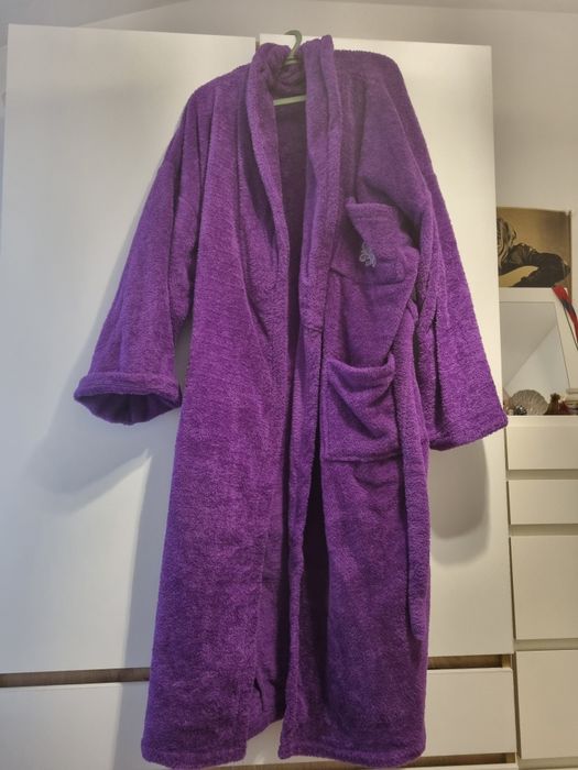Лилав топъл халат - чисто нов!