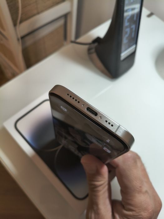 iPhone 15 pro white titanium