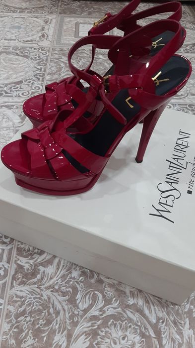 Босоножки бренд YSL 36,5 размер