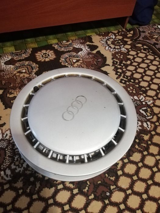 Продам калпак оргнал ауди 14