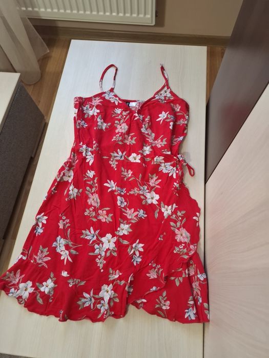 Rochii dama, transport 5 lei