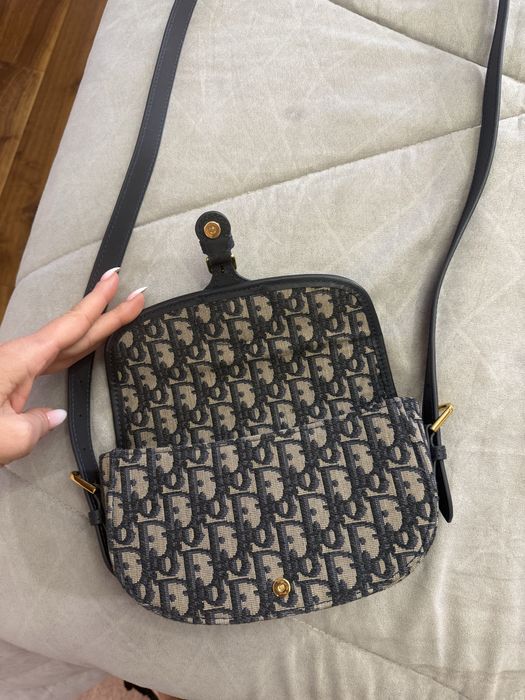 Dior чисто нова чанта от новата колекция