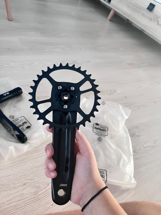 Vand pedalier sram sx eagle nou nout