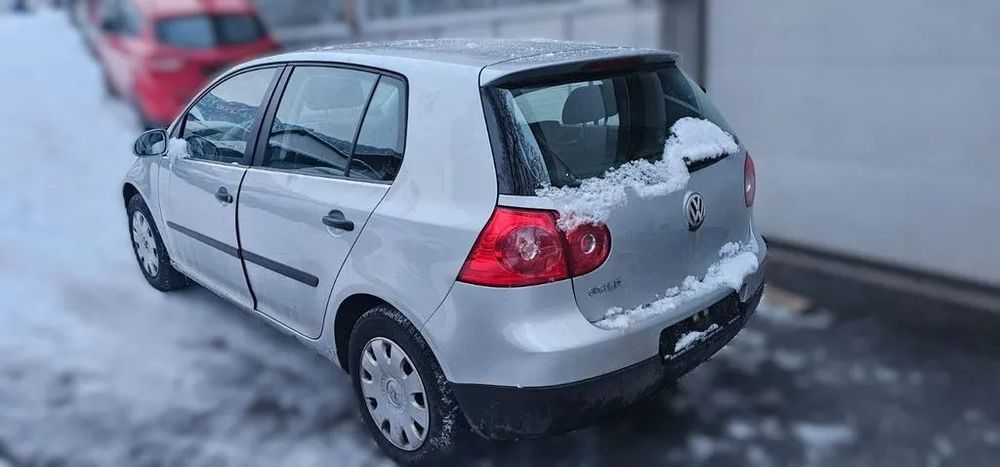 Dezmembrari / Dezmembrez VOLKSWAGEN GOLF 5