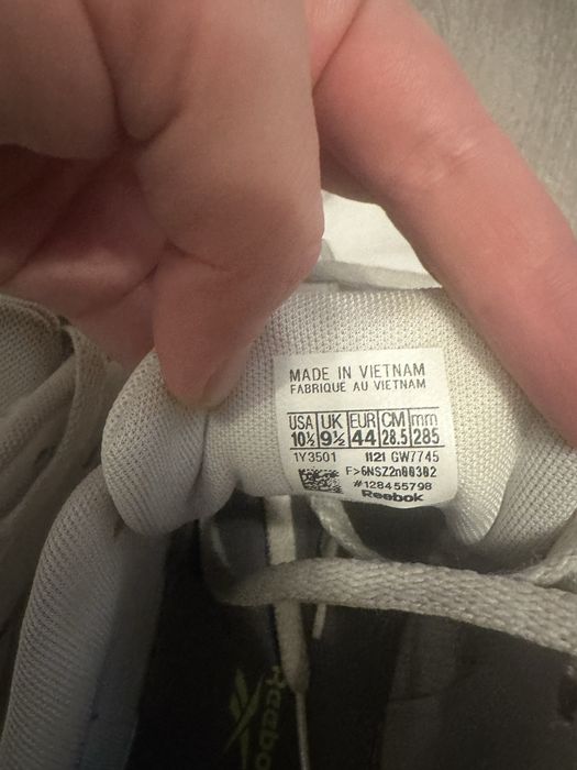 Кроссовки reebok оригинальные 44р
