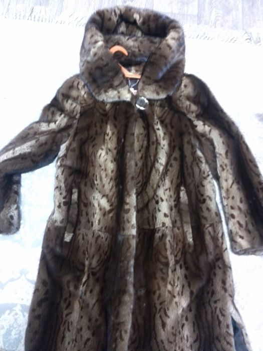 Продам норковую шубу