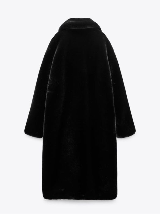 Шубка черная zara