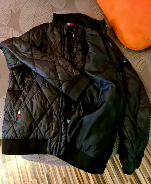 Яке бомбър Tommy Hilfiger