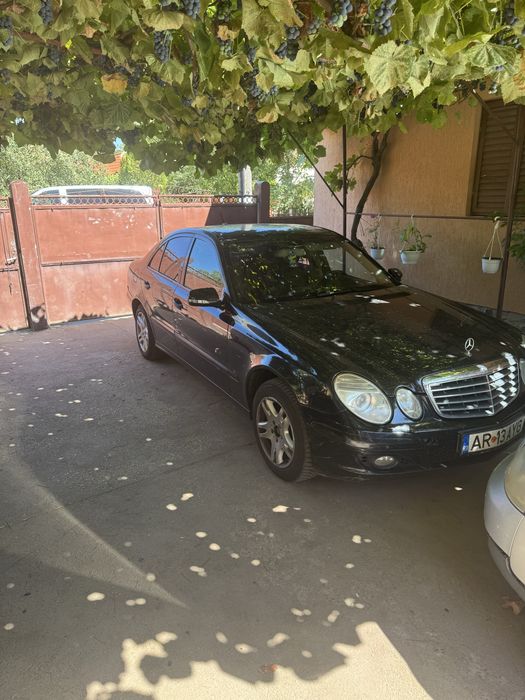 Mercedes E 200 W 211