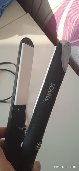 Выпрямитель волос