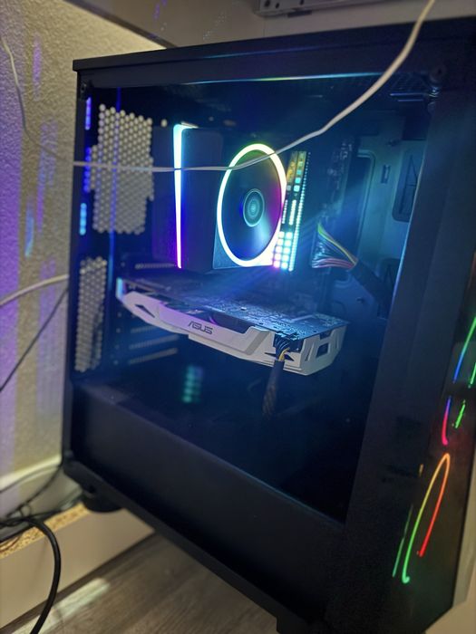 Pc ganing ryzen 3600xt 32 gb ram dominator